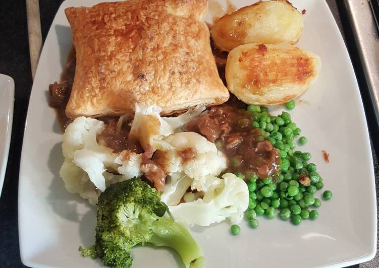 Slow cooked beef & kidney pie (the cheating way)