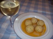 Una foto di salmone fresco
