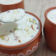 A picture of Rice Kheer / Indian Rice Pudding.