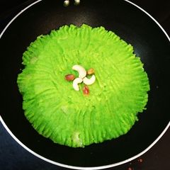 Green Suji Halwa💚💚💚 A picture of Green Suji Halwa💚💚💚.