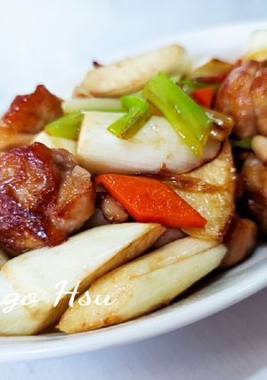 茭白筍炒雞球 的食譜成品照片