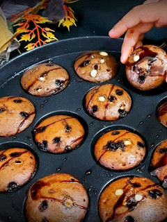 छोटू चोकोलेट केक इन अप्पे मेकर (chotu chocolate cake in appe maker recipe in Hindi) रेसिपी मुख्य फोटो