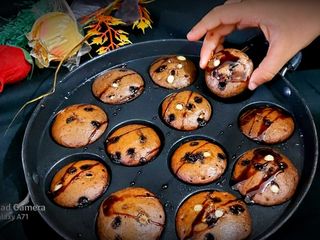 छोटू चोकोलेट केक इन अप्पे मेकर (chotu chocolate cake in appe maker recipe in Hindi)