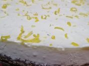 Una foto de lemon pie con gelatina
