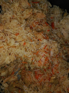 A picture of Chicken biryani.