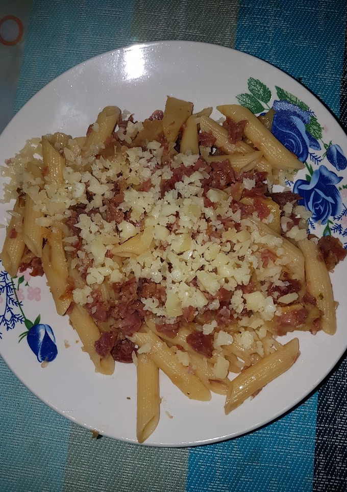 Una foto de Pasta a la hawaiana