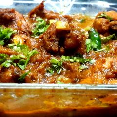 A picture of Hyderabadi Dry Chicken Masala.