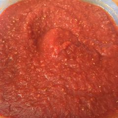 A picture of Homemade pizza sauce.