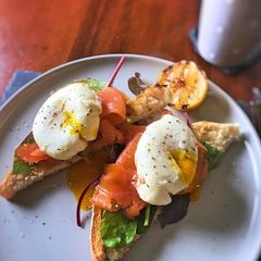 A picture of Perfect Poached Egg (Emily Cheats).