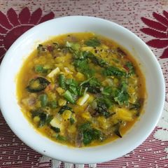 A picture of Tuvar or Tur Dal with Beans.