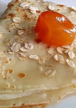 Une photo de Crêpes aux flocons d'avoine et kumkuat confit