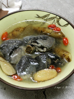 牛蒡枸杞雞湯 的食譜成品照片