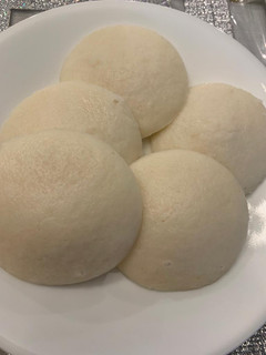 ઈડલી સાંભાર (Idli Sambhar Recipe In Gujarati) રેસીપી મુખ્ય ફોટો