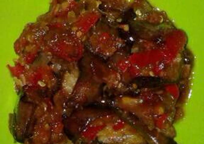 Ternyata begini loh! Bagaimana cara bikin Terong Ungu Balado Sambal Pedas dijamin gurih