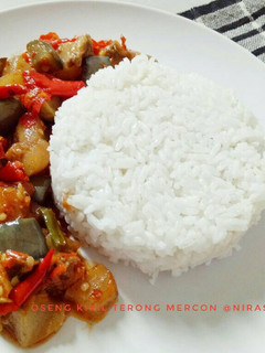 Foto resep Oseng kikil terong mercon