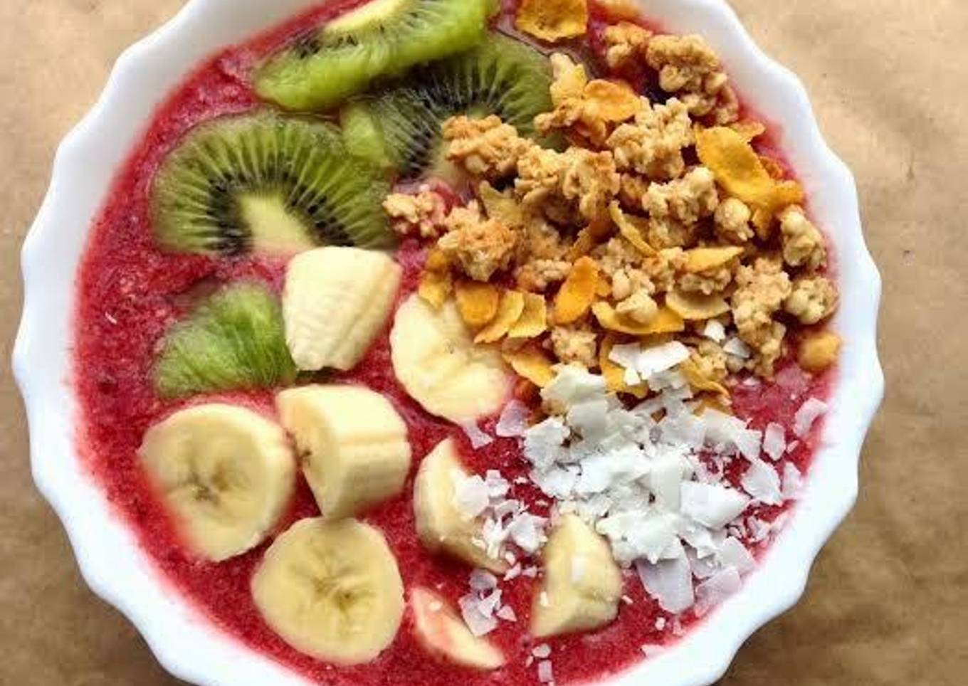 A Very Berry Smoothie Bowl