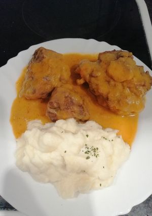 Una foto de Rabo de toro con Puré de patata