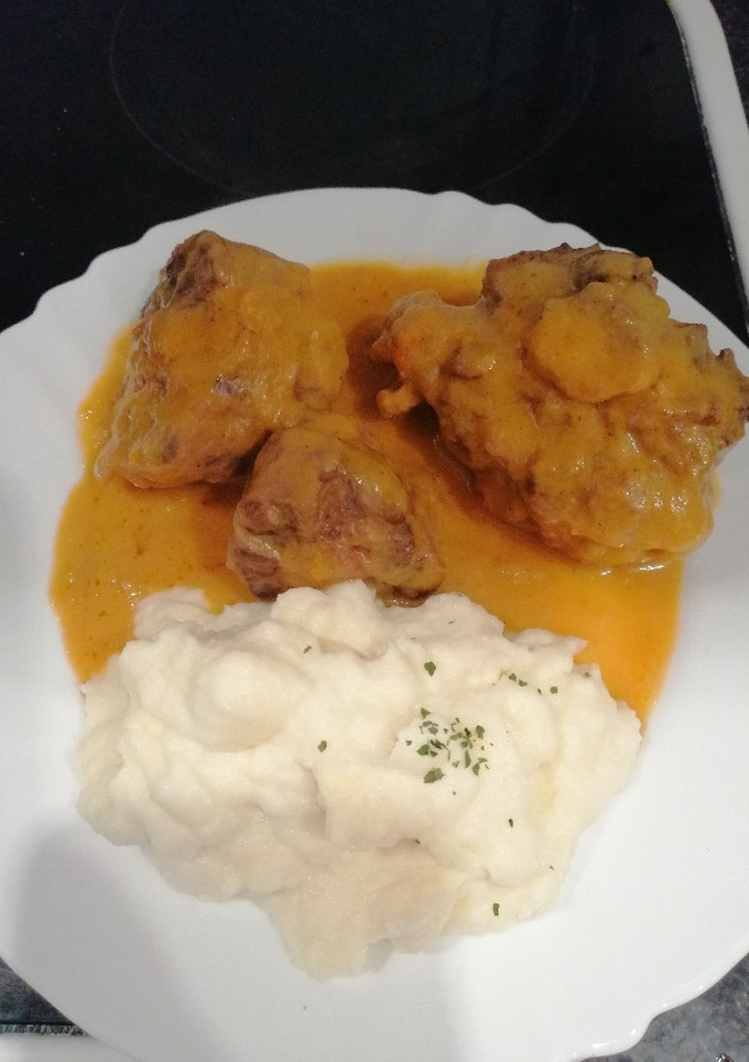 Una foto de Rabo de toro con Puré de patata