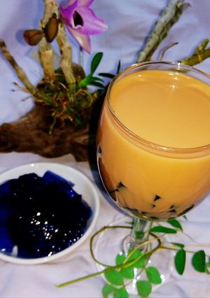 Hình của món Trà sữa thạch hoa đậu biếc.