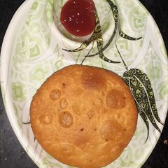 A picture of Pyaz ki kachori.