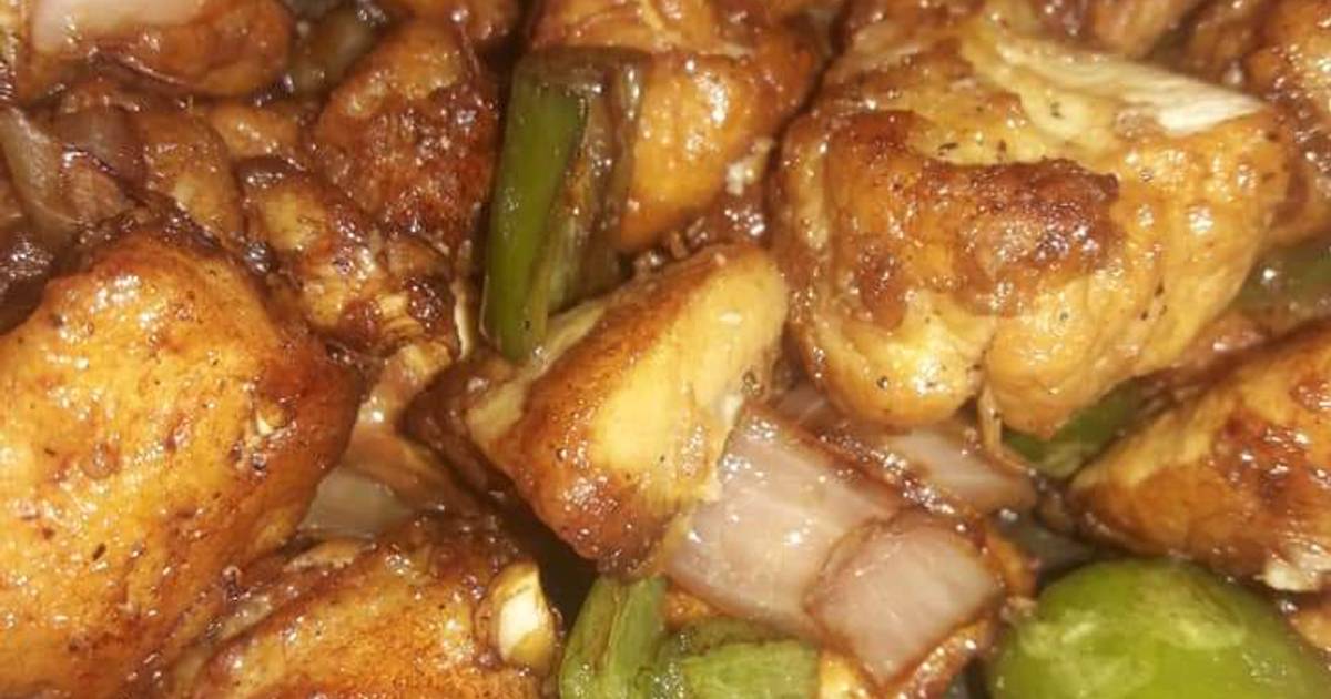 Chicken Chilli dry Recipe by Ayesha Meer Khan Cookpad