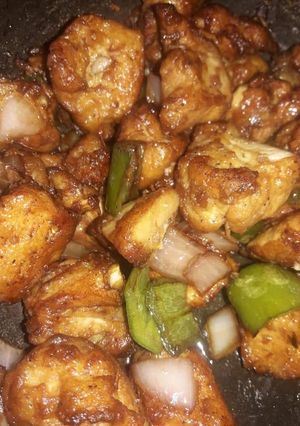 A picture of Chicken Chilli dry.