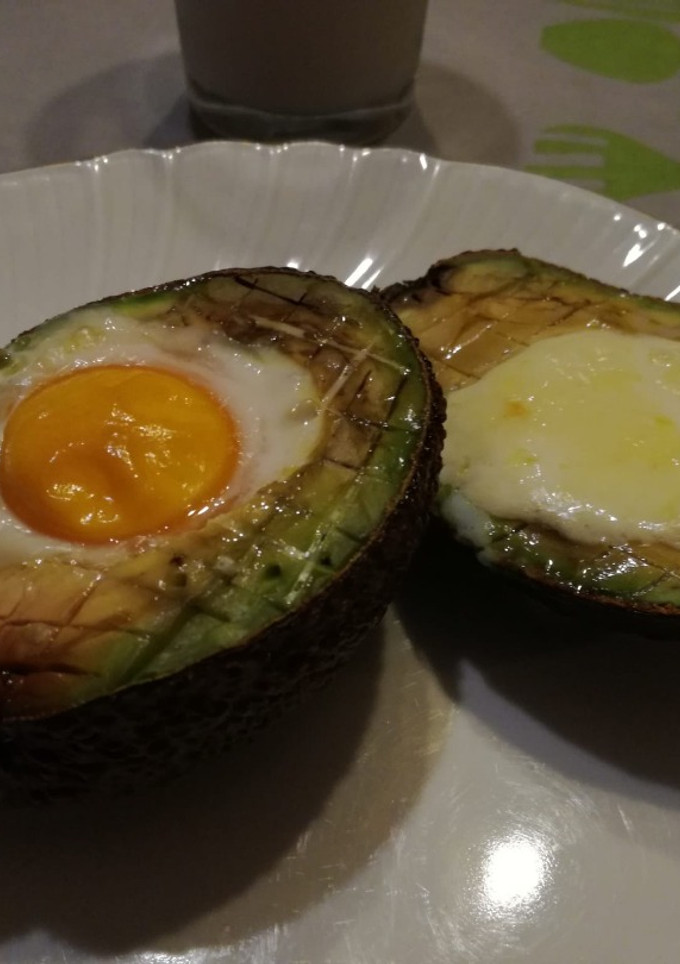 Una foto de Aguacate asado con mozzarella