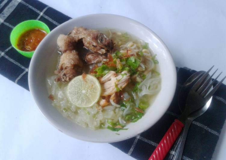 Masakan Unik Soto Bangkong khas Semarang with balungan ayam Enak dan Sehat