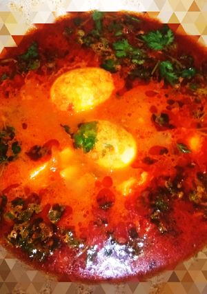 अंडे आलू की सब्ज़ी (Ande aloo ki sabzi recipe in hindi) रेसिपी मुख्य फोटो