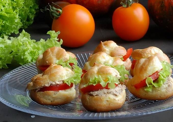 Профитроли с паштетом