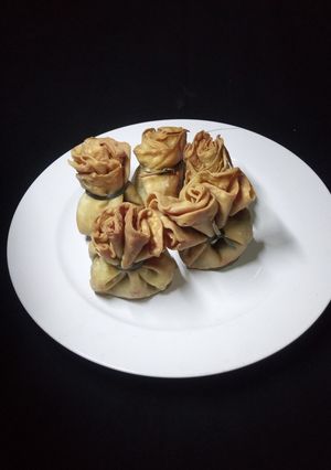 A picture of Meat parcels.