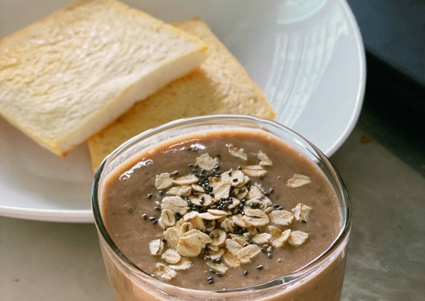 Banana oatmeal smoothie|dairy-free