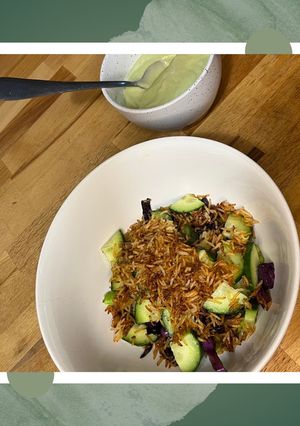 Una foto de Ensalada refrescante, sin lechuga y con un toque crunchy