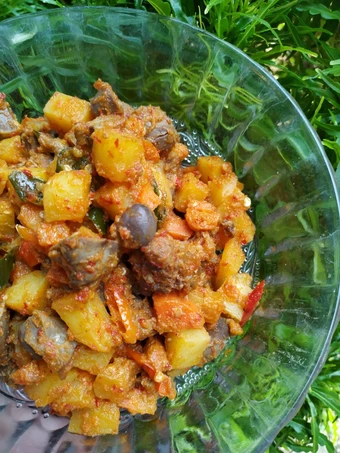 Langkah Mudah untuk Membikin Resep Sambel Goreng Kentang Wortel Rempelo Ati yang Enak Banget Anti Ribet, Bikin Ngiler