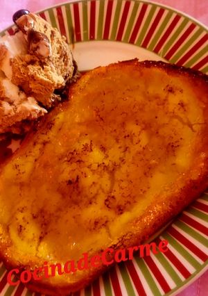 Una foto de Torrijas con crema caramelizada