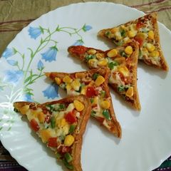 A picture of Pizza Toast.