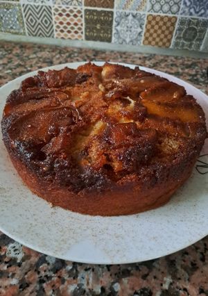 Una foto de Torta de manzanas invertida