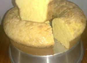 Una foto de Torta con flan de vainilla de cajita! 💯% esponjosa y altísima!