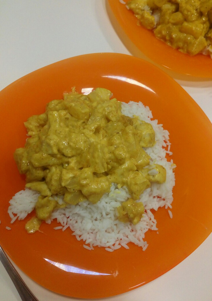 Una foto de Pollo al curry