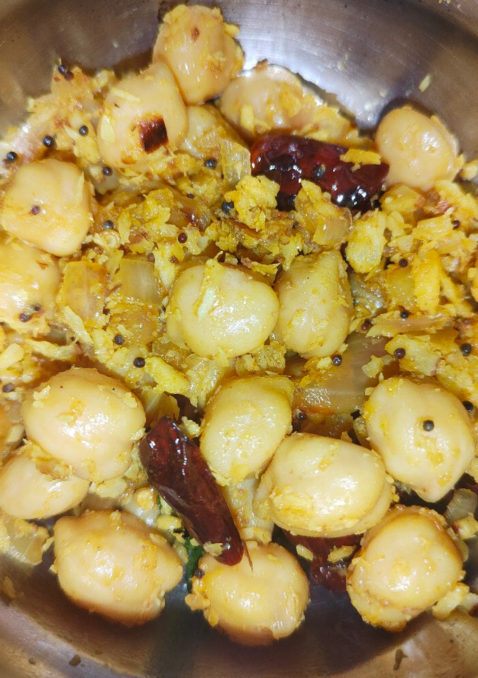 வெள்ளை கொண்டைக்கடலை சுண்டல்(sundal recipe in tamil) செய்முறை முக்கிய புகைப்படம்