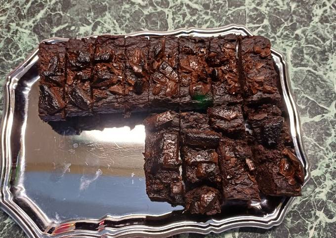 Liszt és cukormentes brownie recept foto