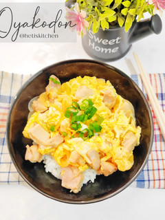 Foto resep Oyakodon (Chicken Egg Rice Bowl)