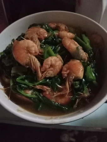 Langkah Gampang Membikin Resep Cah kangkung udang saus tiram yang Enak Banget Anti Ribet, Lezat