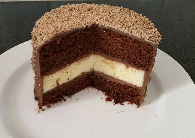 Easiest Way to Prepare Gordon Ramsay Layered chocolate cake