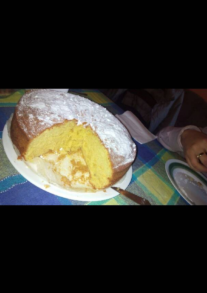 Una foto de Bizcocho casero buenísimo para pasar una tarde en familia😍