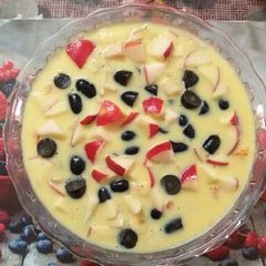 A picture of Vanilla Fruit Custard.