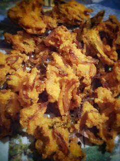 A picture of Onion fritters.
