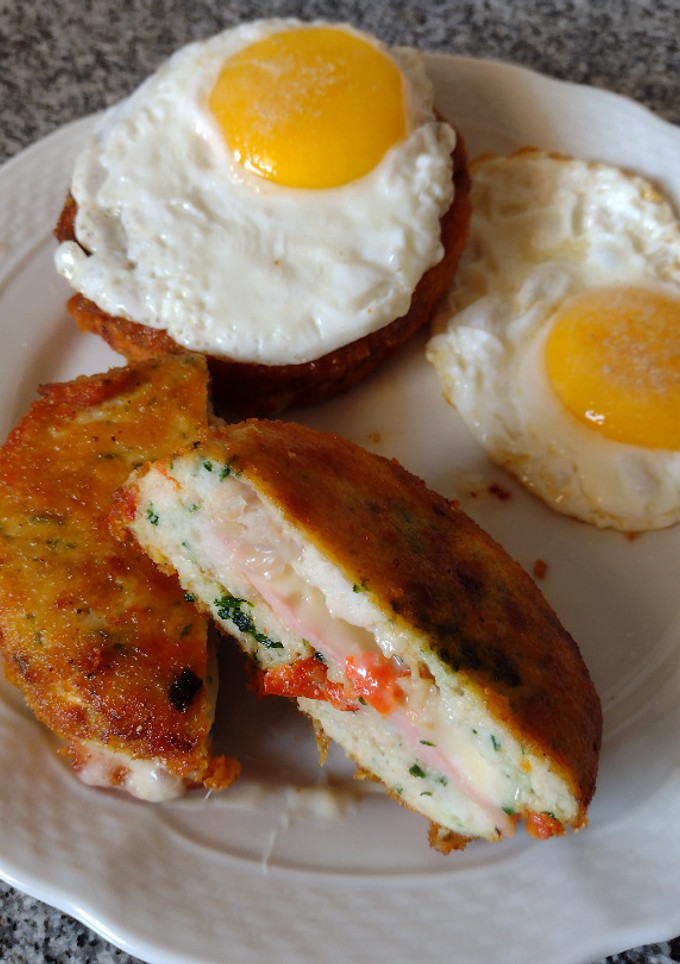 Una foto de Hamburguesas de pescado rellenas de Bigote cocina