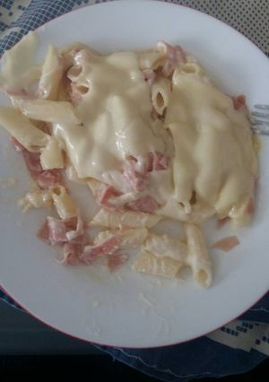 Foto principal de Macarrones con queso de fundir