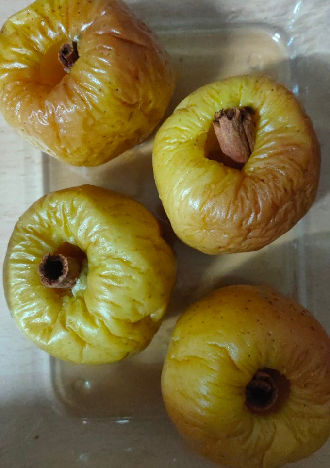 Una foto de Manzanas "asadas" al microondas con eritritol